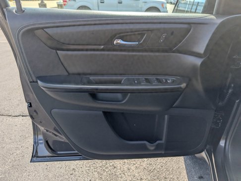 Used 2014 Chevrolet Traverse LT w/ All-Star Edition image 11