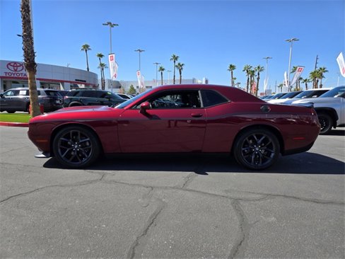 Used 2022 Dodge Challenger GT w/ Driver Convenience Group image 6