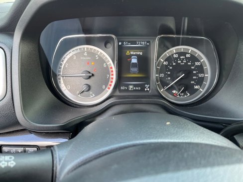 Used 2018 Nissan Titan S image 15