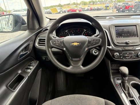 Used 2023 Chevrolet Equinox LT image 14