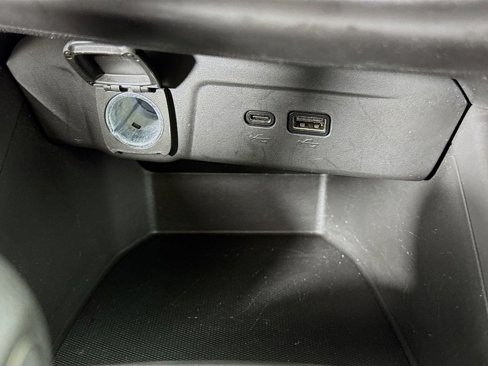 Used 2024 Chevrolet Trax RS image 34