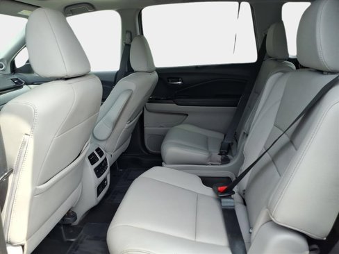 Used 2020 Honda Pilot Elite image 14
