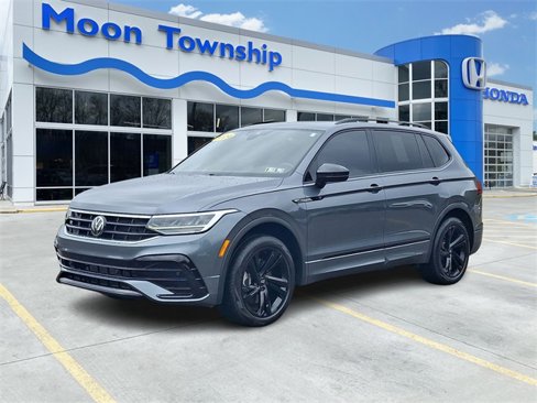 Used 2024 Volkswagen Tiguan SE R-Line image 3
