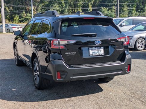 Used 2022 Subaru Outback Premium image 5