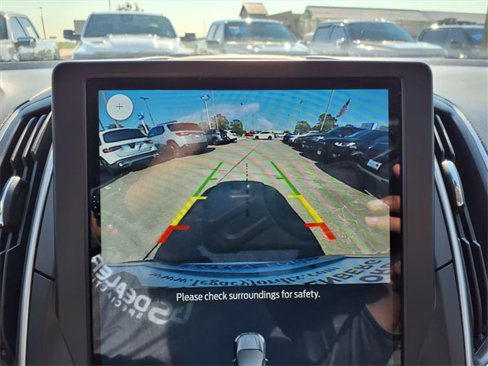 Used 2024 Ford Edge SEL image 4