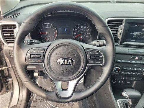 Used 2017 Kia Sportage EX image 19