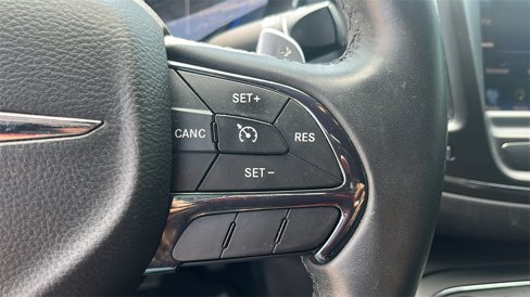 Used 2016 Chrysler 200 S image 28