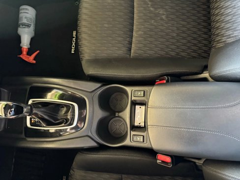 Used 2019 Nissan Rogue SV image 15