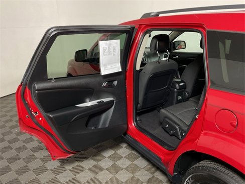 Used 2020 Dodge Journey SE w/ SE Popular Equipment Group image 28