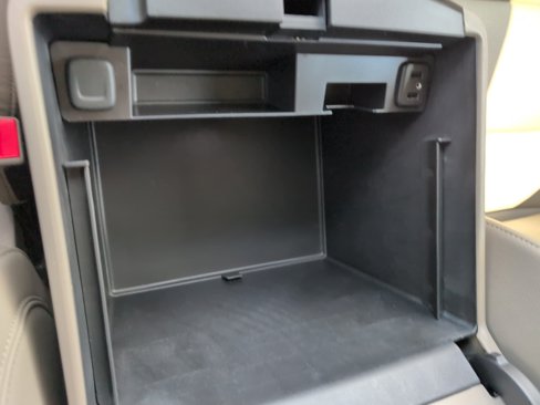Used 2018 GMC Yukon SLT w/ Open Road Package image 31