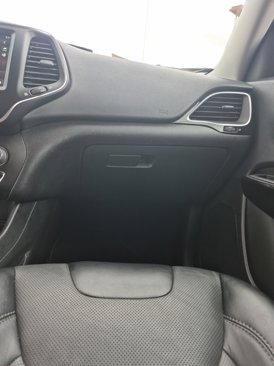 Used 2023 Jeep Cherokee Altitude Lux image 33