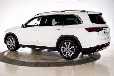 Used 2022 Mercedes-Benz GLS 450 4MATIC image 3