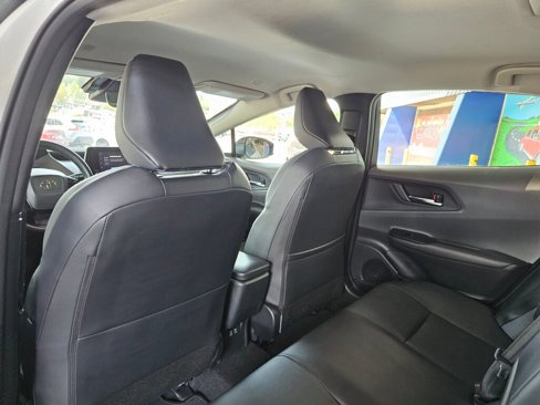 Used 2023 Toyota Prius XLE image 19