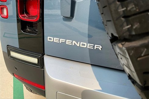Used 2023 Land Rover Defender 110 image 7