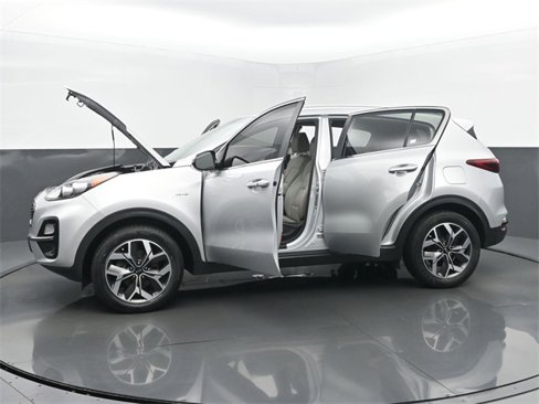 Used 2020 Kia Sportage EX image 55