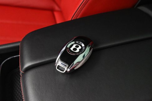 Used 2022 Bentley Bentayga Speed image 22