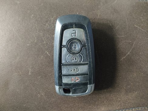 Used 2017 Ford Fusion Platinum image 32