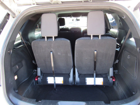 Used 2018 Ford Explorer XLT w/ Equipment Group 201A image 32