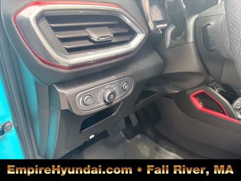 Used 2022 Chevrolet TrailBlazer RS w/ Sun and Liftgate Package image 23