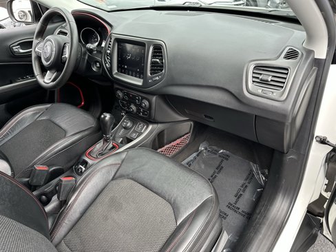 Used 2021 Jeep Compass Trailhawk image 10