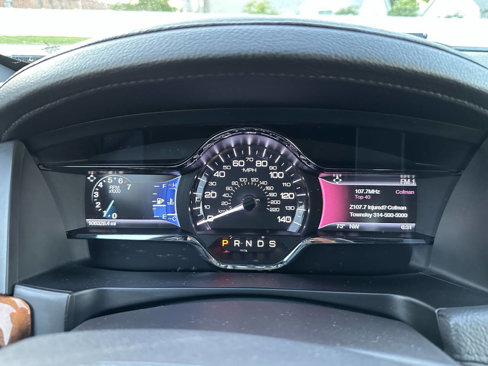Used 2016 Lincoln MKS image 22