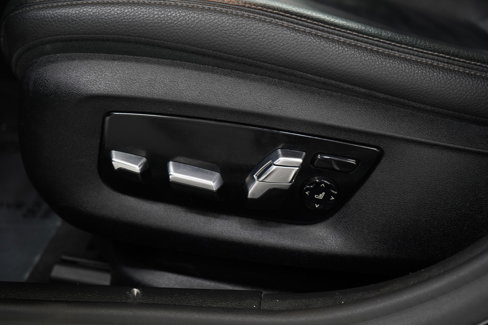 Used 2019 BMW M550i xDrive w/ Premium Package 2 image 29