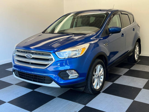Used 2017 Ford Escape SE image 1
