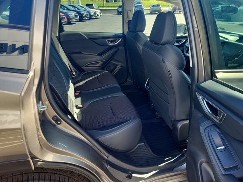 Used 2020 Subaru Forester Premium image 13