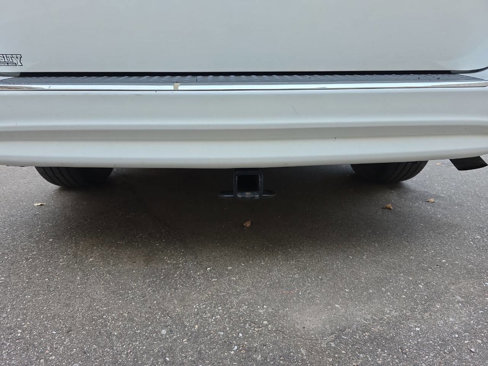 Used 2016 Chrysler Town & Country Touring w/ Driver Convenience Group image 9