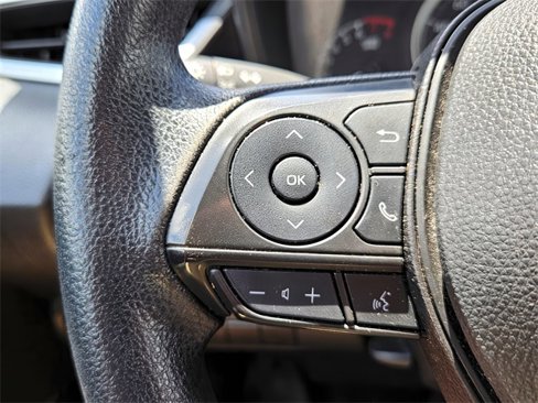 Used 2022 Toyota Corolla LE image 21