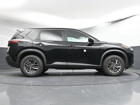 Certified 2023 Nissan Rogue S image 24