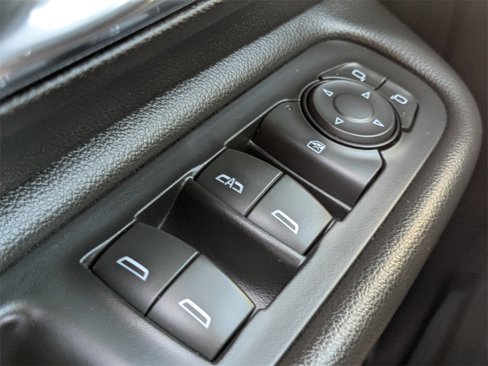 Used 2024 GMC Terrain SLT image 22