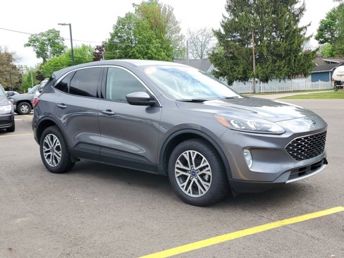 Used 2022 Ford Escape SEL w/ Technology Package image 2