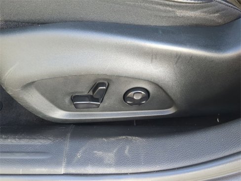 Used 2019 Jeep Compass Limited image 16