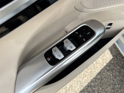 Certified 2022 Mercedes-Benz C 300 4MATIC Sedan image 13
