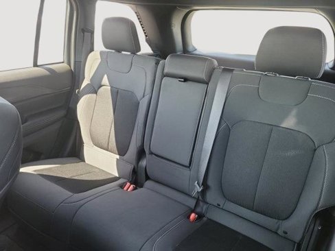 New 2025 Jeep Grand Cherokee Laredo X w/ Luxury Tech Group I image 13