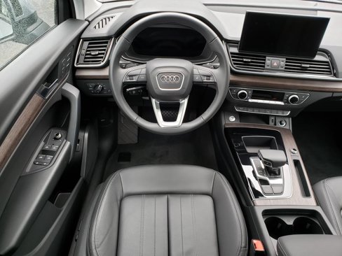 Used 2025 Audi Q5 2.0T Premium image 14