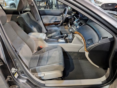 Used 2011 Honda Accord EX image 27