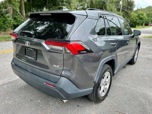 Used 2020 Toyota RAV4 XLE image 3