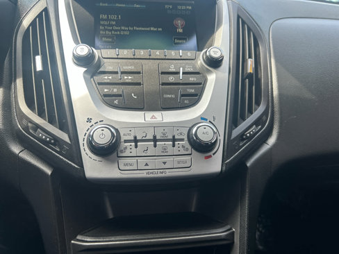 Used 2017 Chevrolet Equinox LT w/ Convenience Package image 18