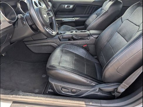 Used 2020 Ford Mustang GT Premium image 11