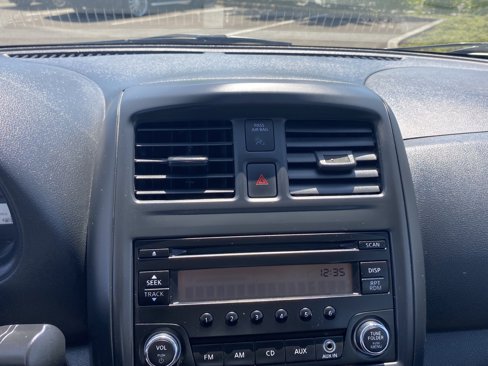 Used 2015 Nissan Versa S Plus image 23