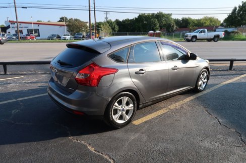 Used 2014 Ford Focus SE image 3