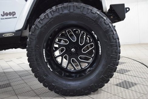 Used 2020 Jeep Gladiator Rubicon image 16
