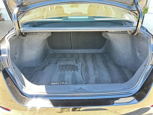 Used 2024 Nissan Sentra SV image 31