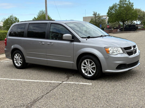 Used 2012 Dodge Grand Caravan SXT image 8