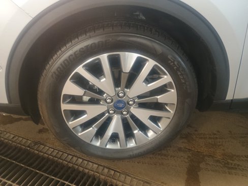 Certified 2020 Ford Escape Titanium image 4
