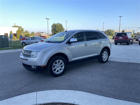 Used 2010 Lincoln MKX 2WD image 2