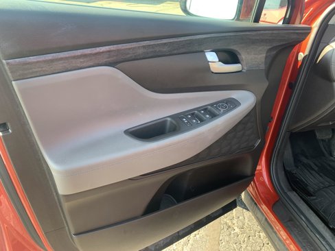 Used 2019 Hyundai Santa Fe SEL image 13