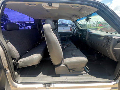 Used 2005 GMC Sierra 1500 W/T image 27